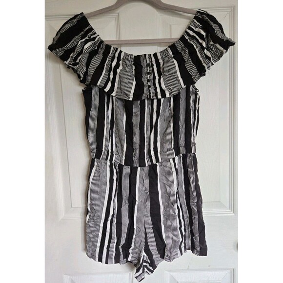 Derek Heart Romper Juniors Large L Black White Vertical Stripes One Piece Outfit - Picture 3 of 11